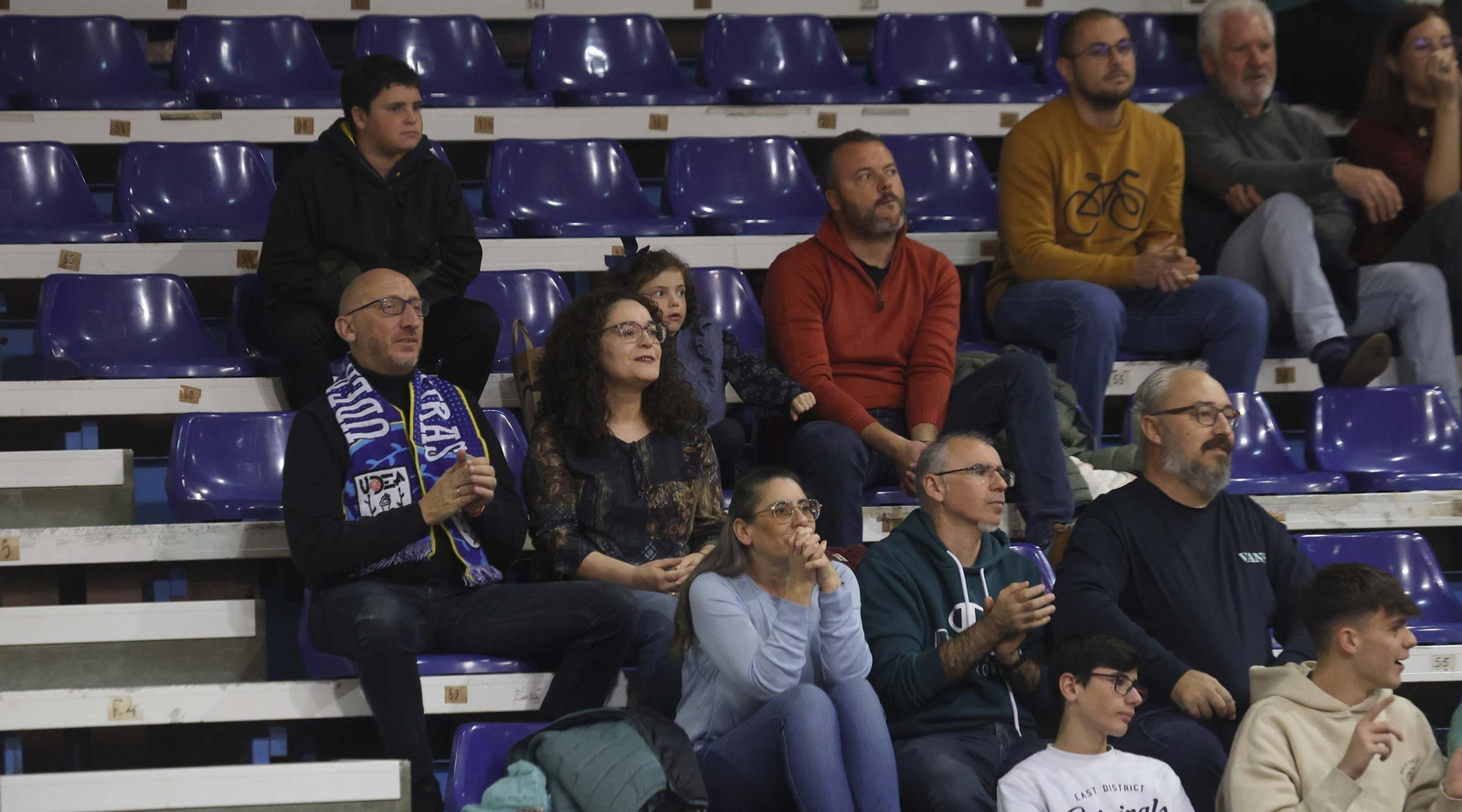 Las fotos del Udea Algeciras - Caja 87 de la Segunda FEB de baloncesto