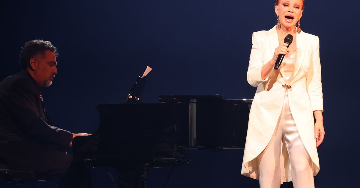 Que vaya Paloma San Basilio a Eurovisión, el Benidorm Fest arranca falto de chispa y con estos seis finalistas