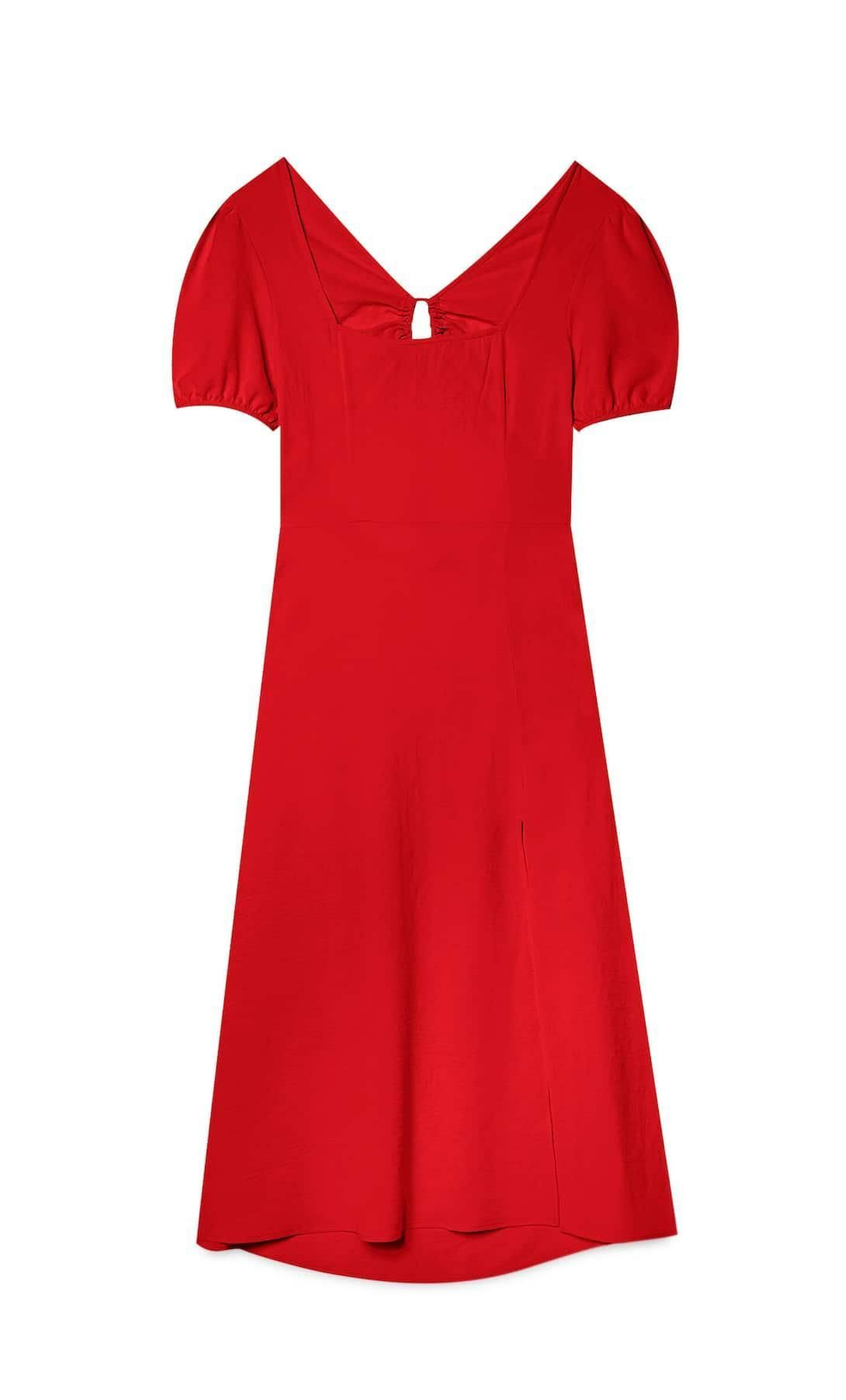 Vestido midi de color rojo de Stradivarius. Vestido midi de color rojo de Stradivarius.