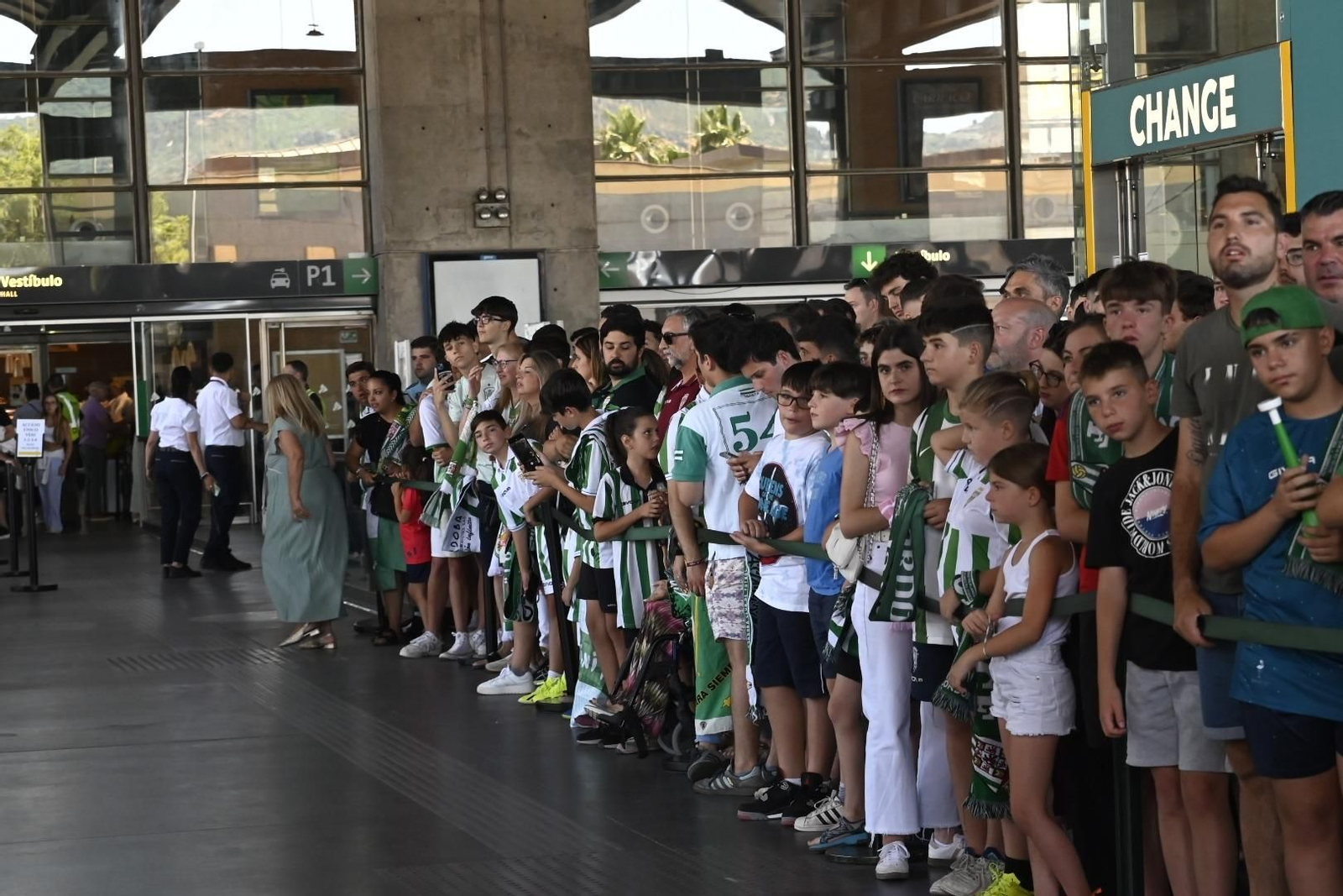 Las mejores fotos de la despedida al Córdoba CF antes de su viaje a Barcelona