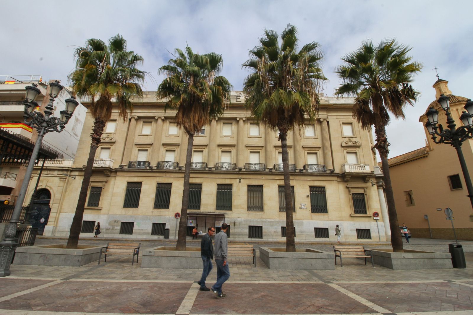 El Banco de España, en la céntrica plaza de las Monjas.