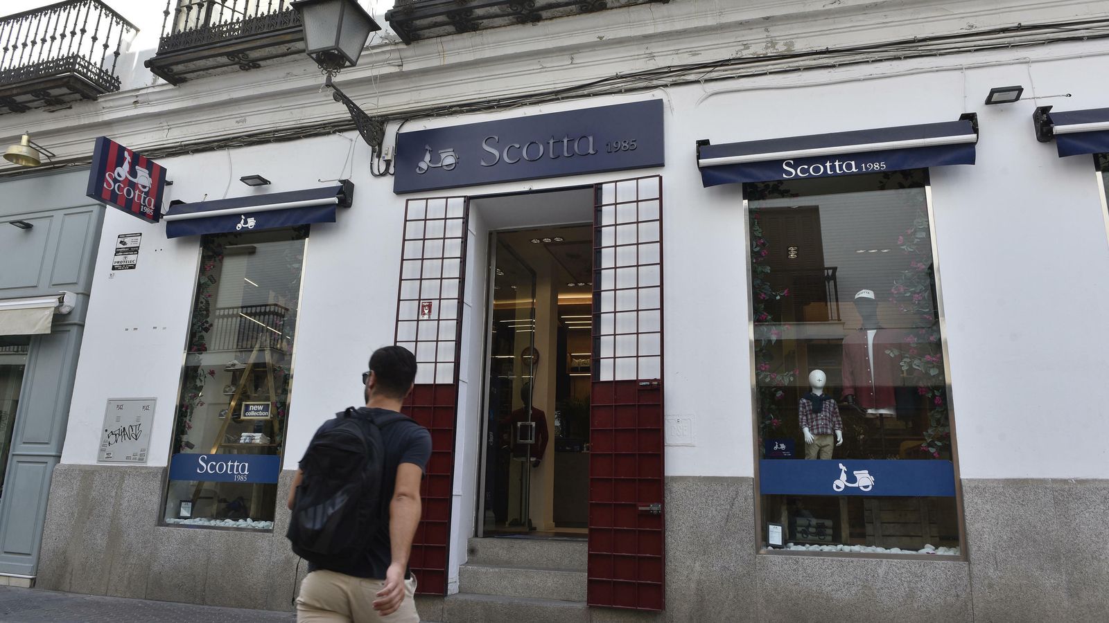 Exterior de la tienda de la calle Rosario.