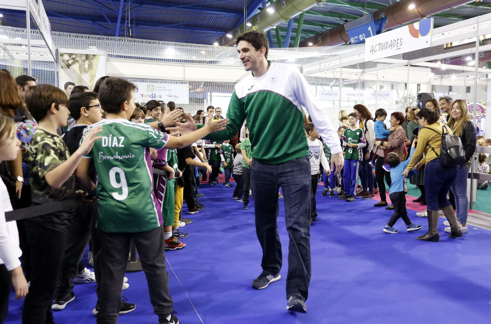 Las fotos de la visita del Unicaja al MIMA.