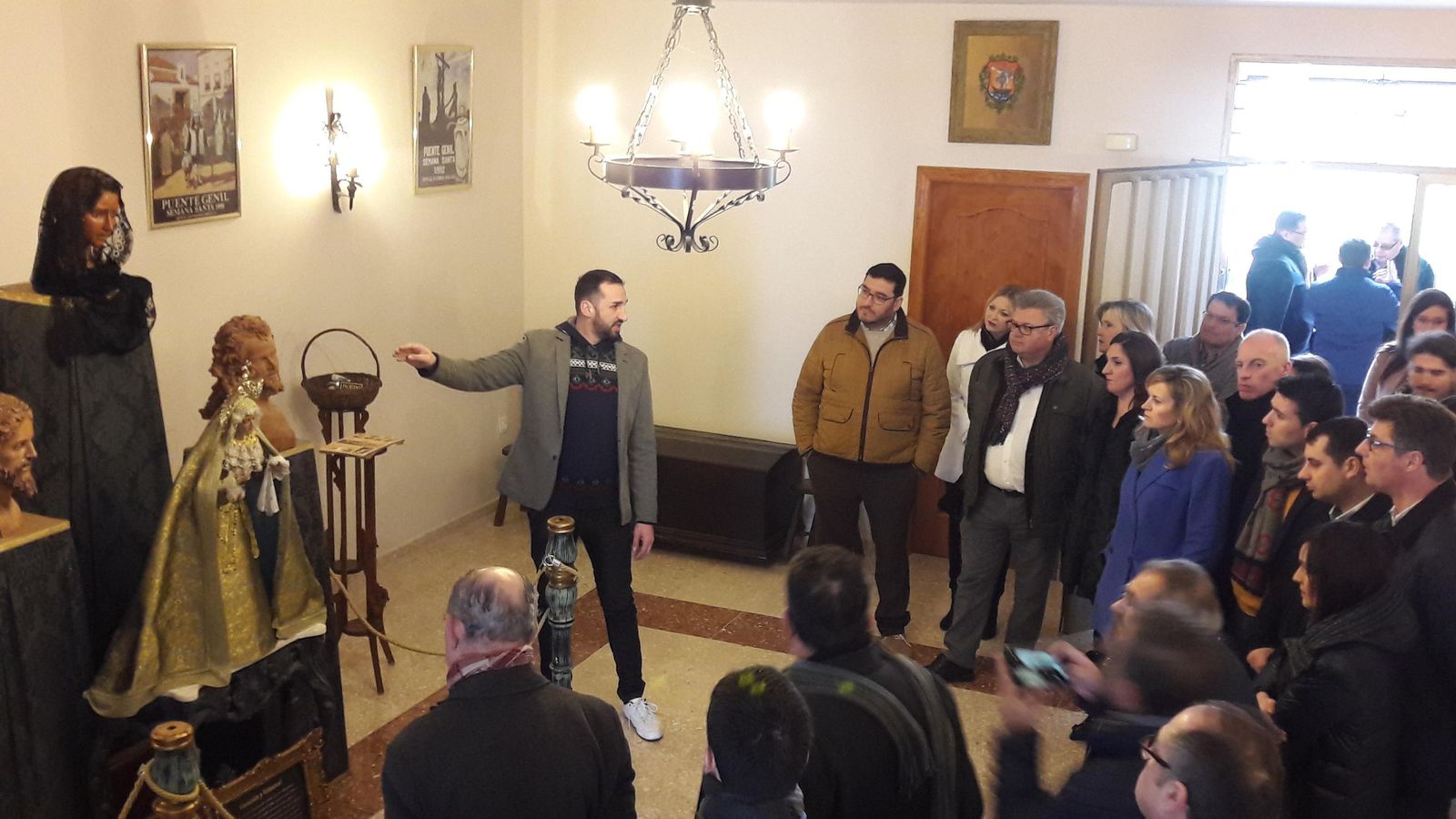 El público llena uno de los cuarteles participantes.