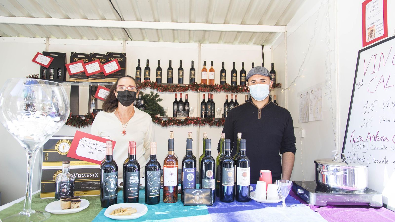 Finca Ánfora elabora vinos en Enix.