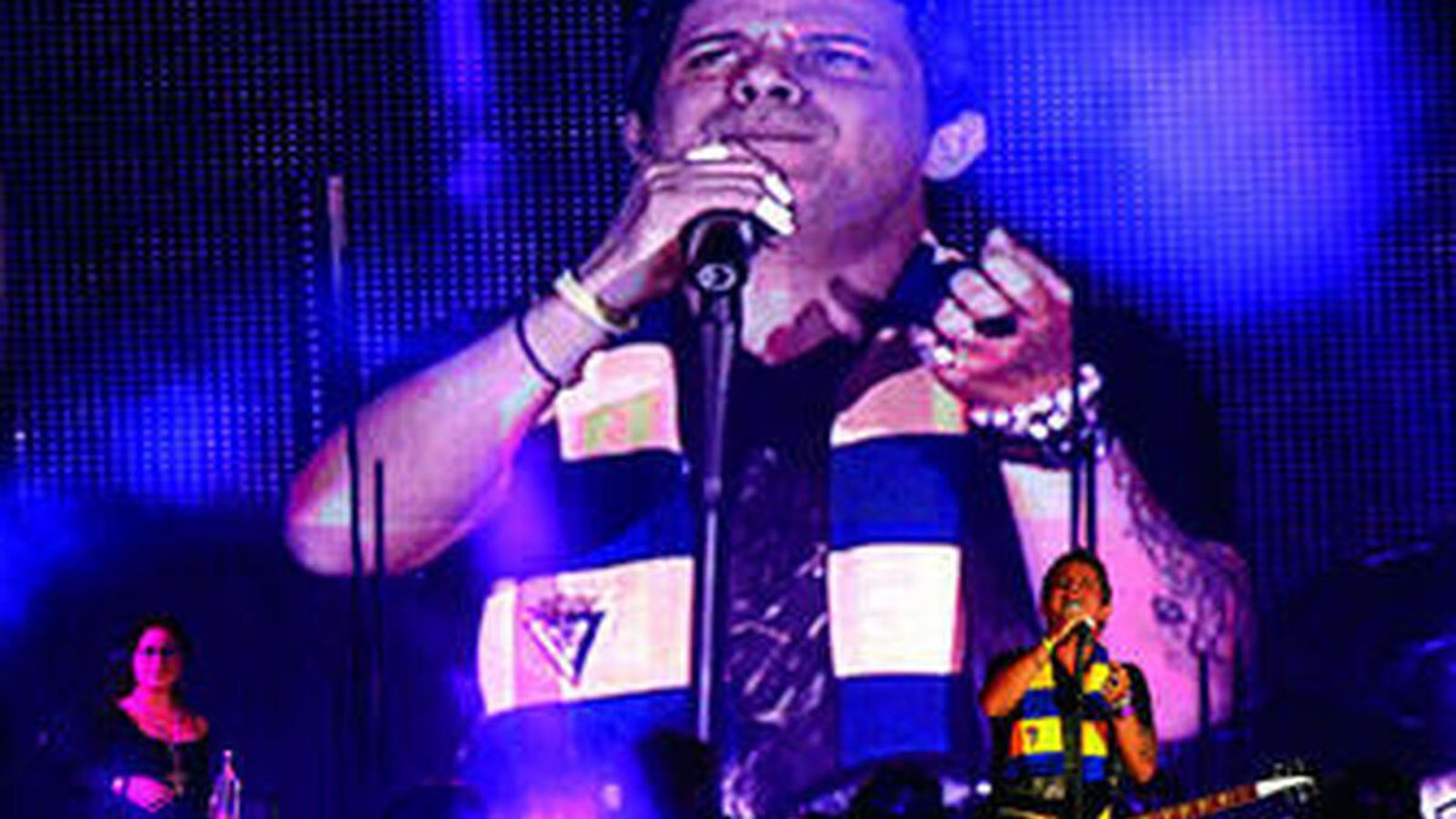 Alejandro Sanz ha lanzado un guiño al Cádiz en diversas ocasiones.