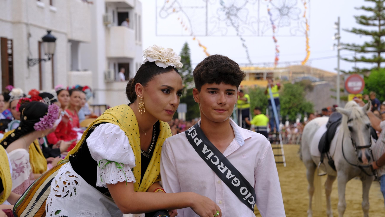 La popular carrera de cintas a caballo de las Fiestas de Mojácar, en imágenes