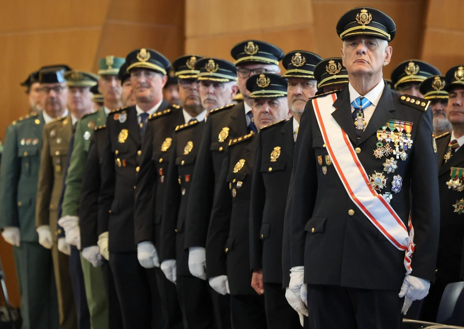 Málaga celebra el 201 aniversario de la Policía Nacional con casi 4.000 agentes, en imágenes