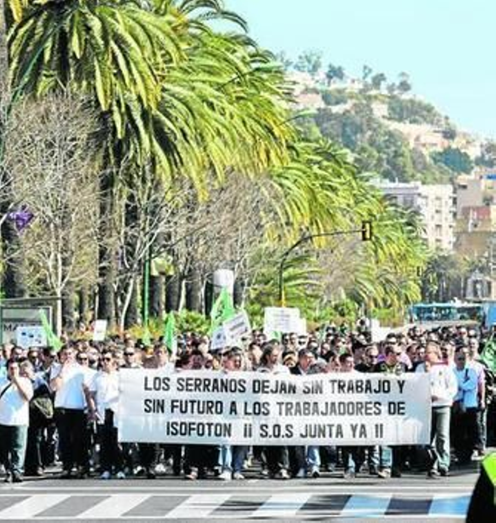 Una de las protestas de los trabajadores de Isofotón por el centro de la ciudad.