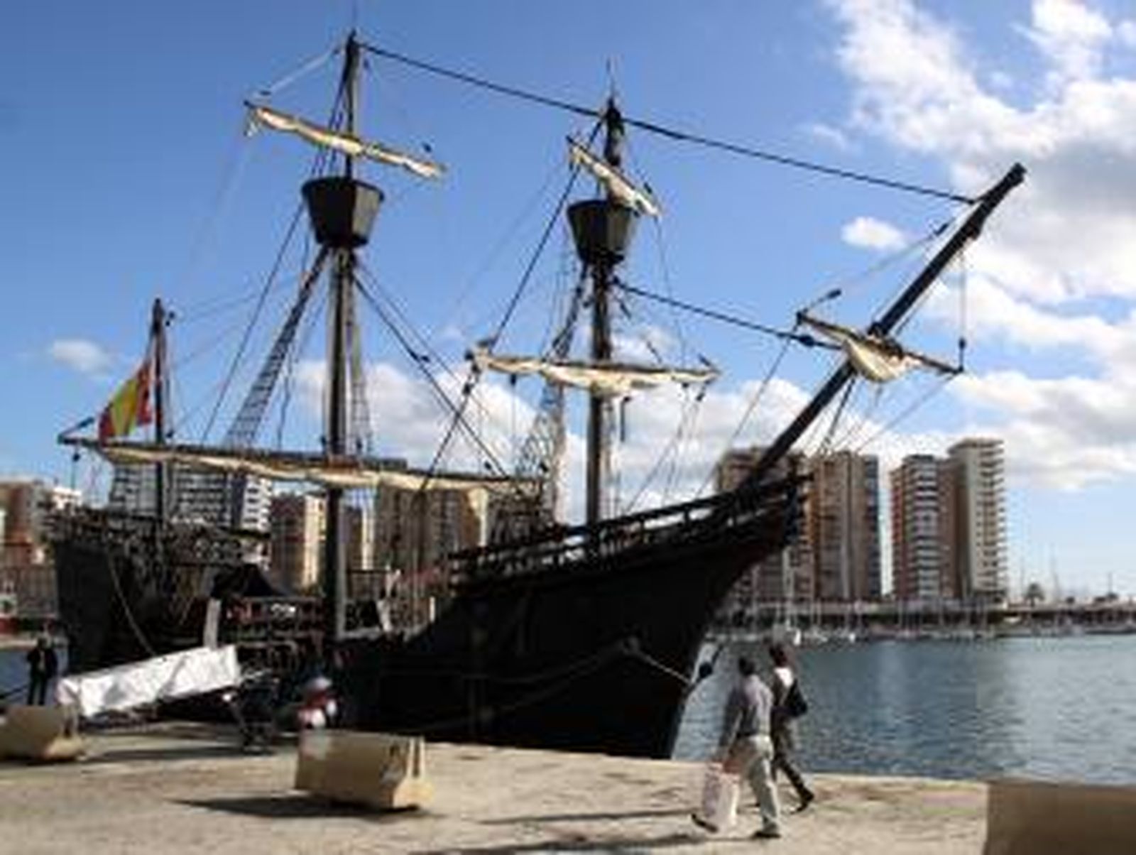 La Nao Victoria llega a Málaga antes de dar la vuelta al mundo