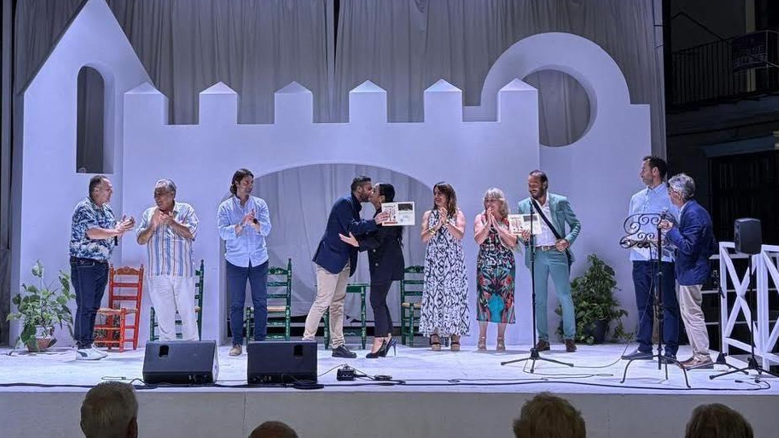 Rocío Fantova recibe el premio del concurso de cante flamenco