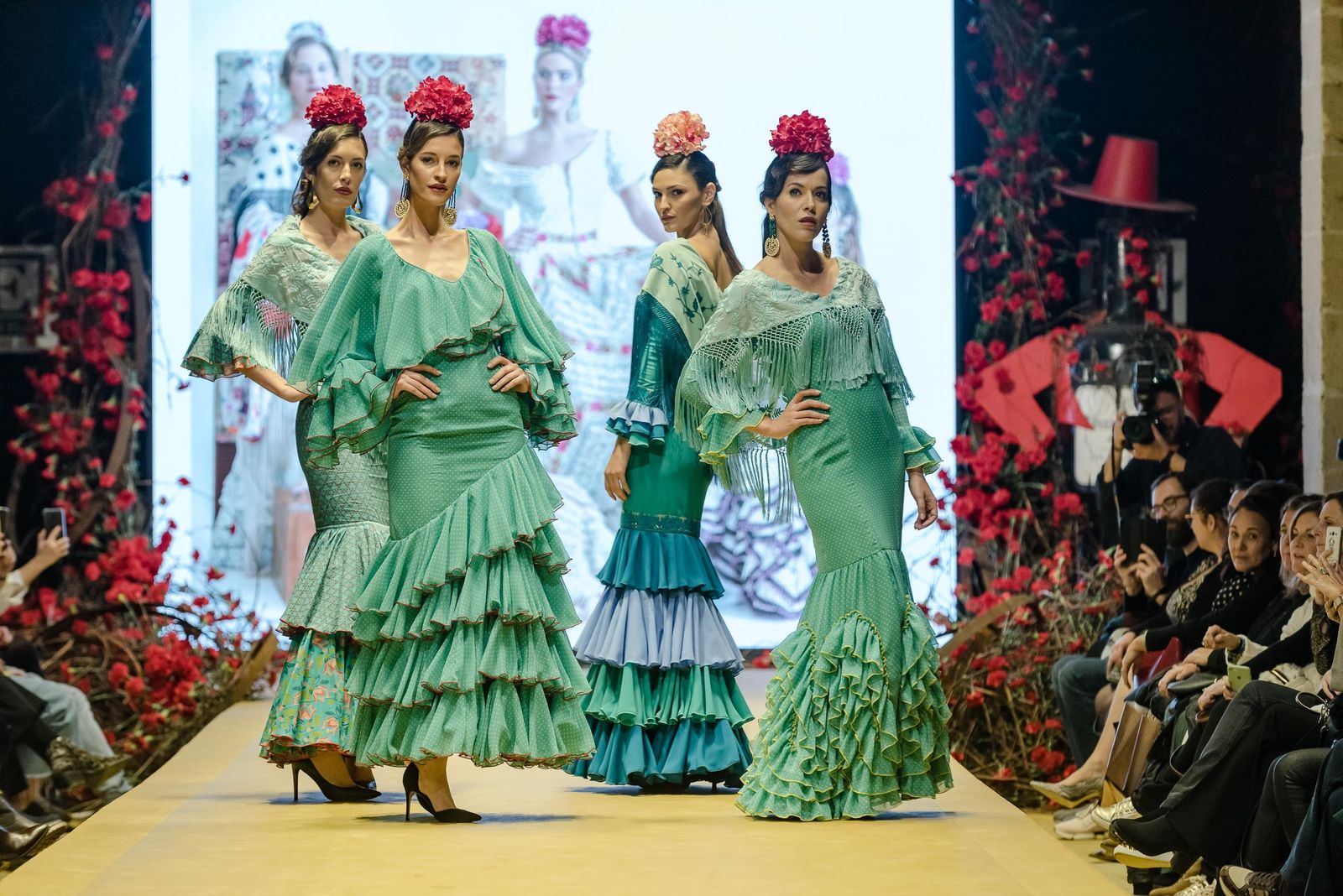 Imágenes de la segunda jornadas de la 'Pasarela Flamenca 2020'