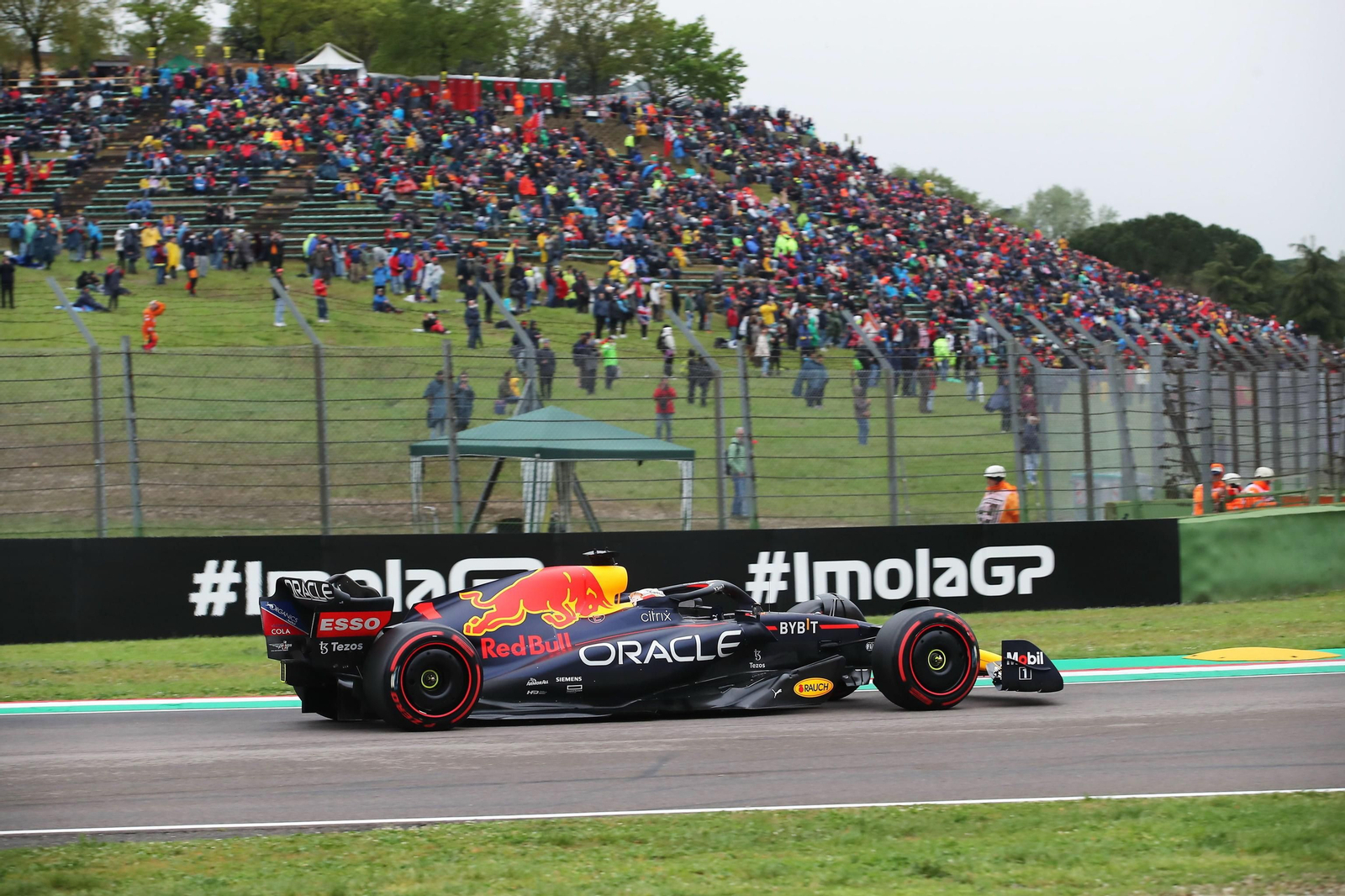 Verstappen se ha impuesto en la carrera al sprint.