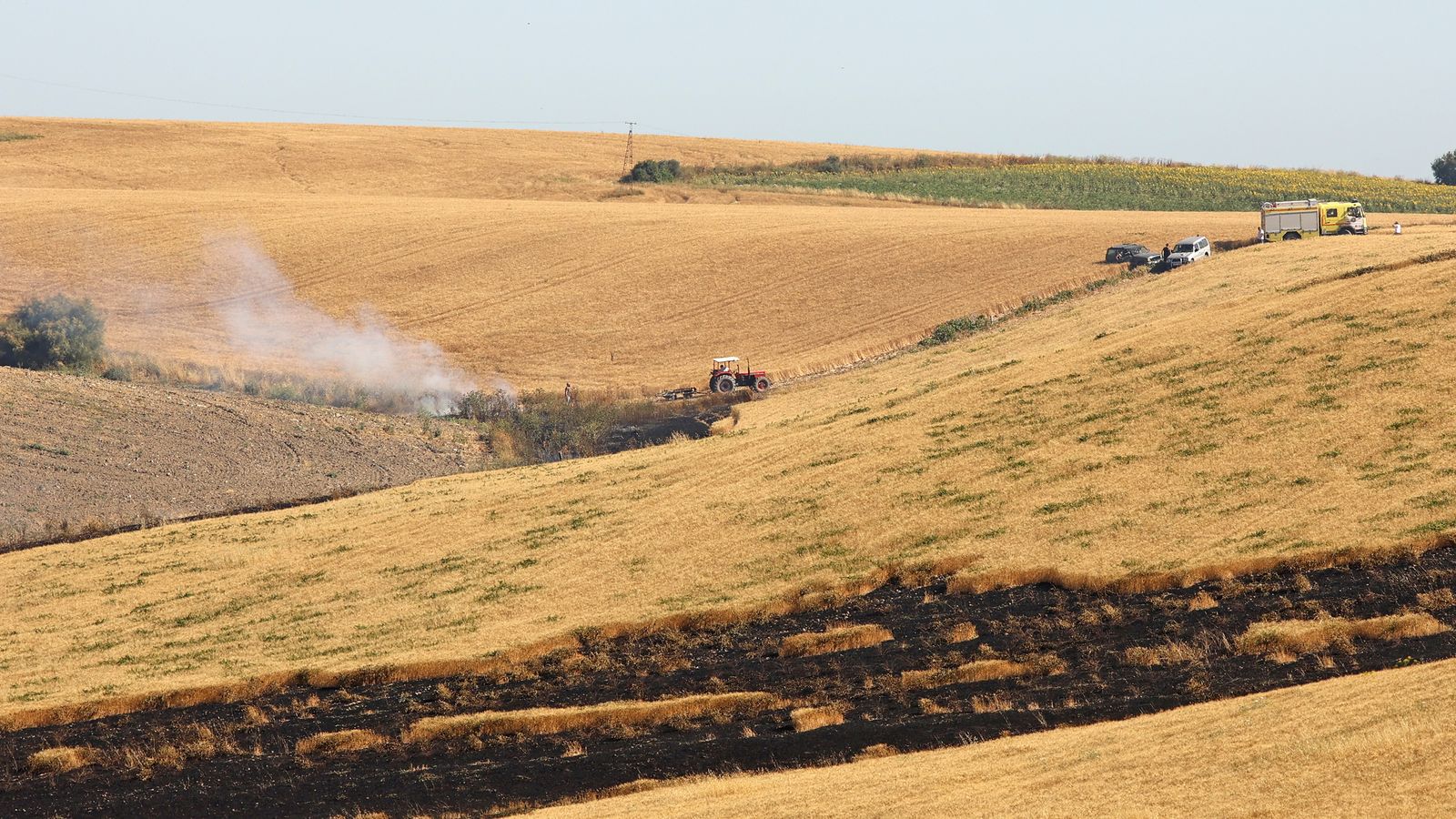 Incendio de pastos por la zona de Hogar Siloé
