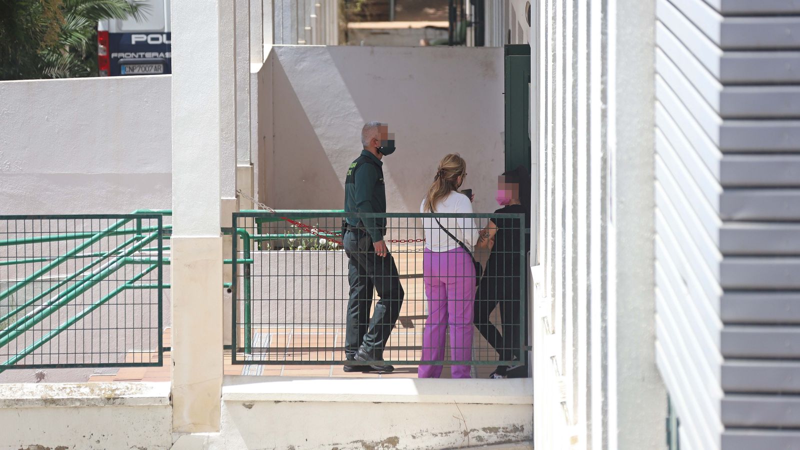 Una de las entradas del Juzgado de Violencia contra la Mujer de Algeciras.