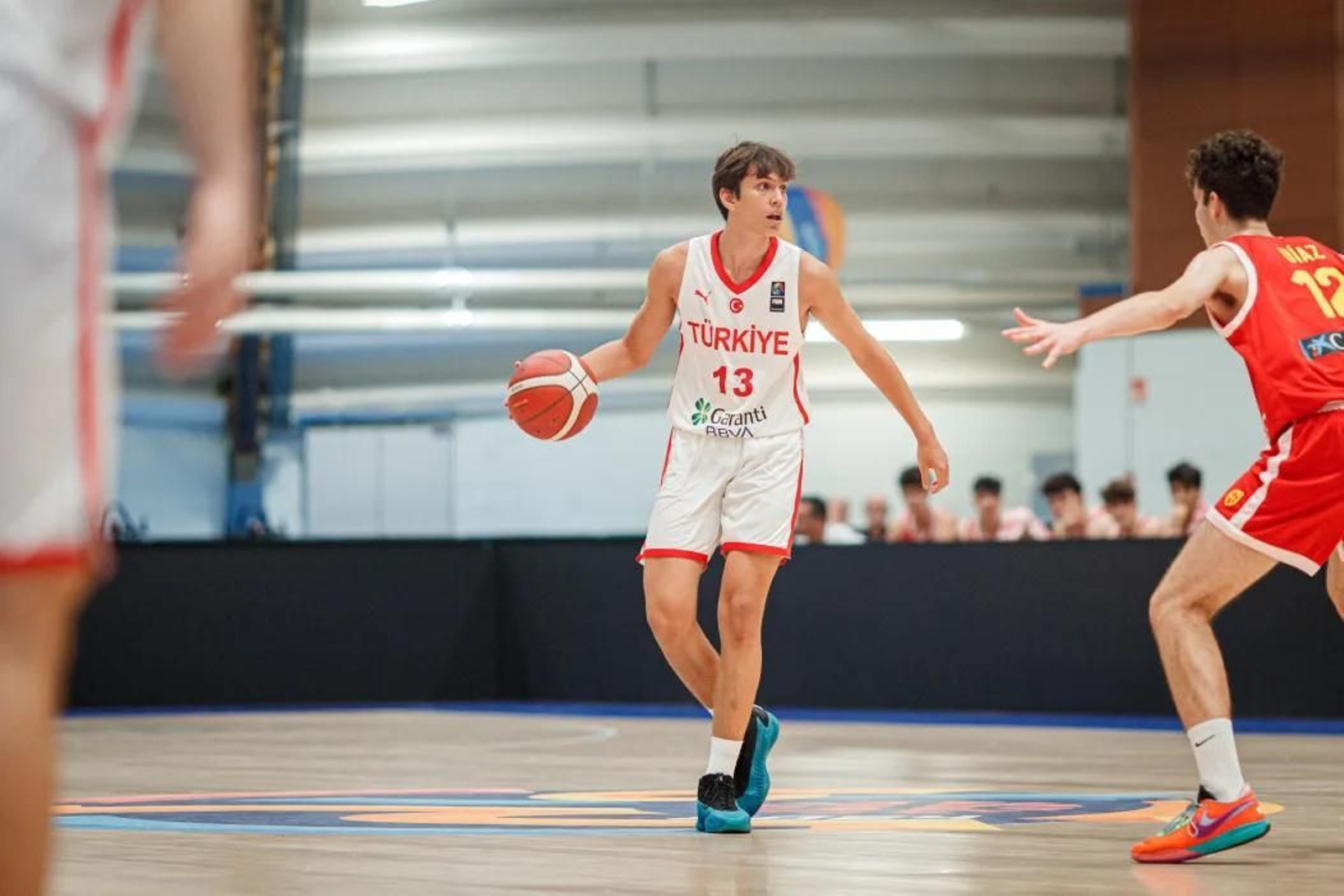 Día aciago de Mario Saint-Supéry en otra debacle de España en el Europeo sub 18