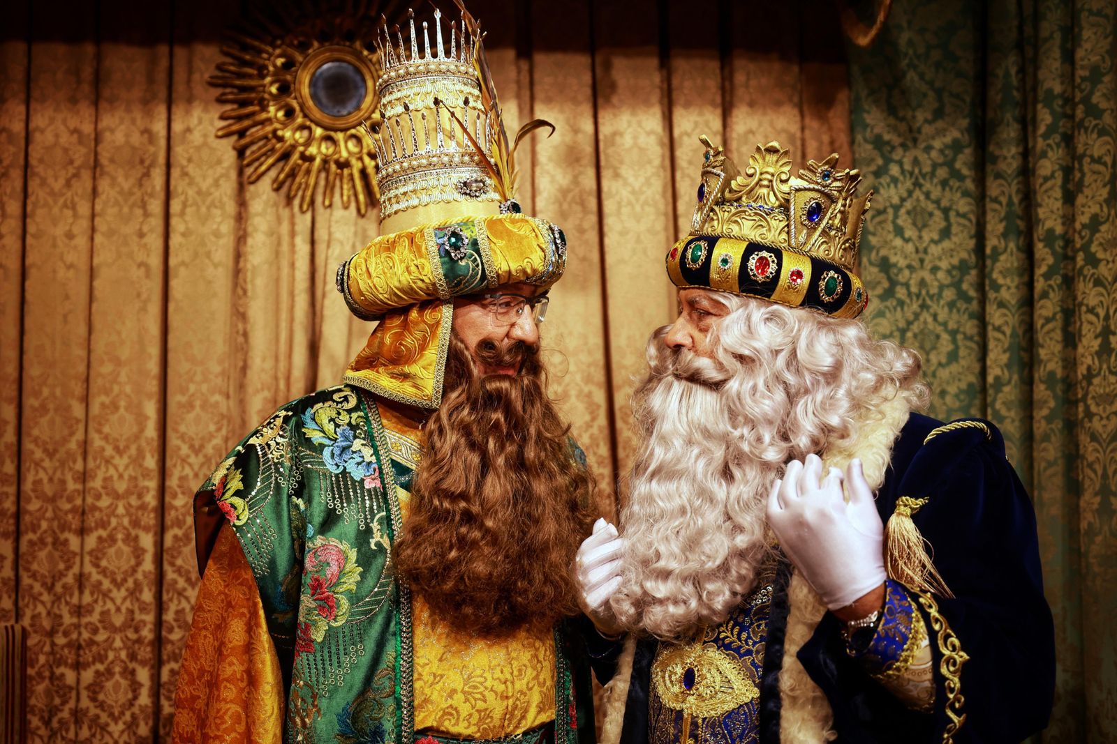 Las imágenes de la visita de los Reyes Magos a Cádiz