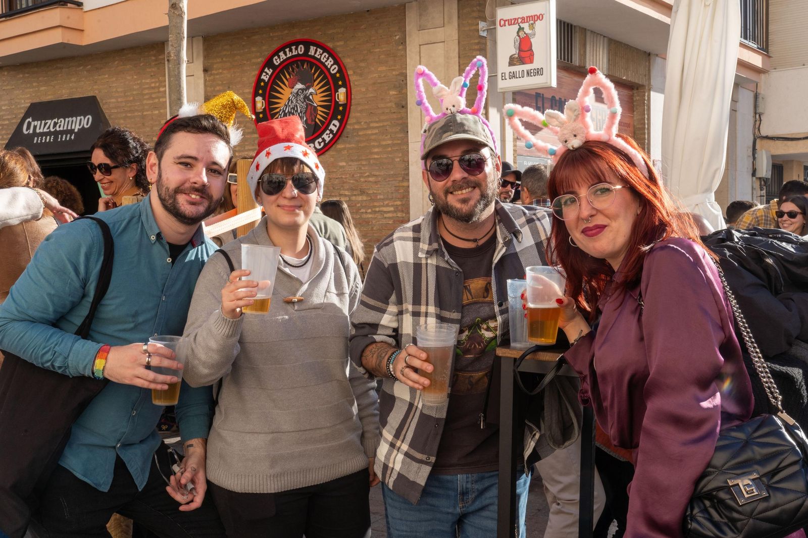 Imágenes de la fiesta del 31 de diciembre en las calles de Huelva