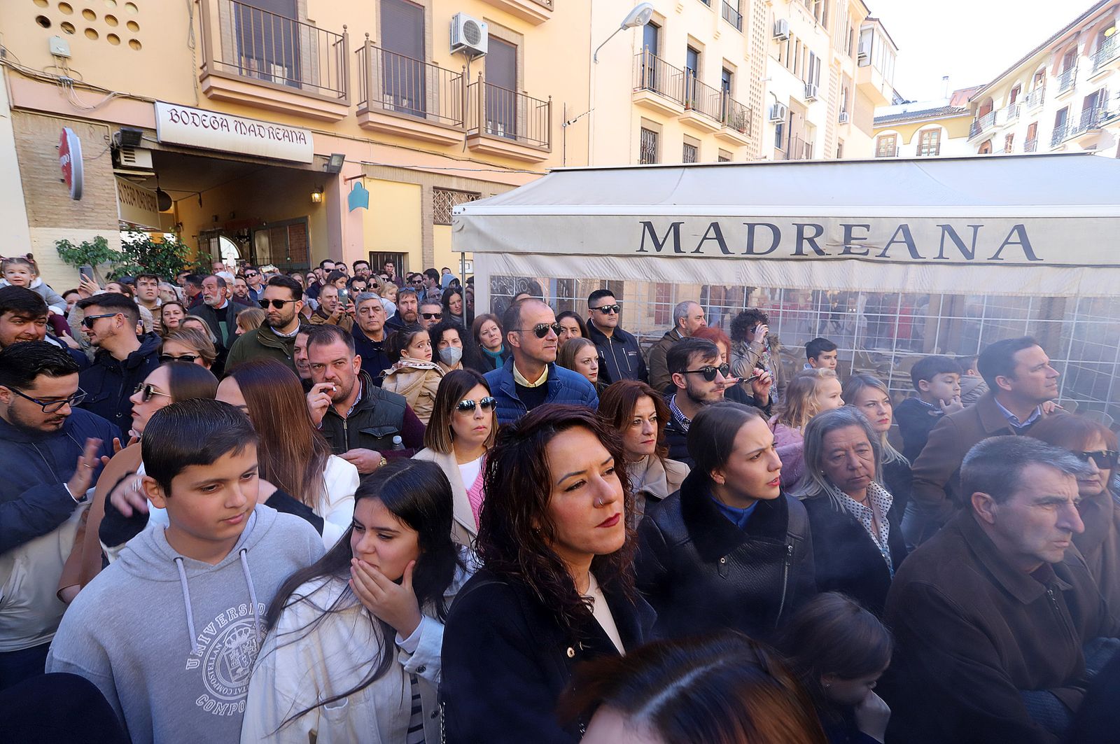 Imágenes del ambiente en la procesión de San Sebastián