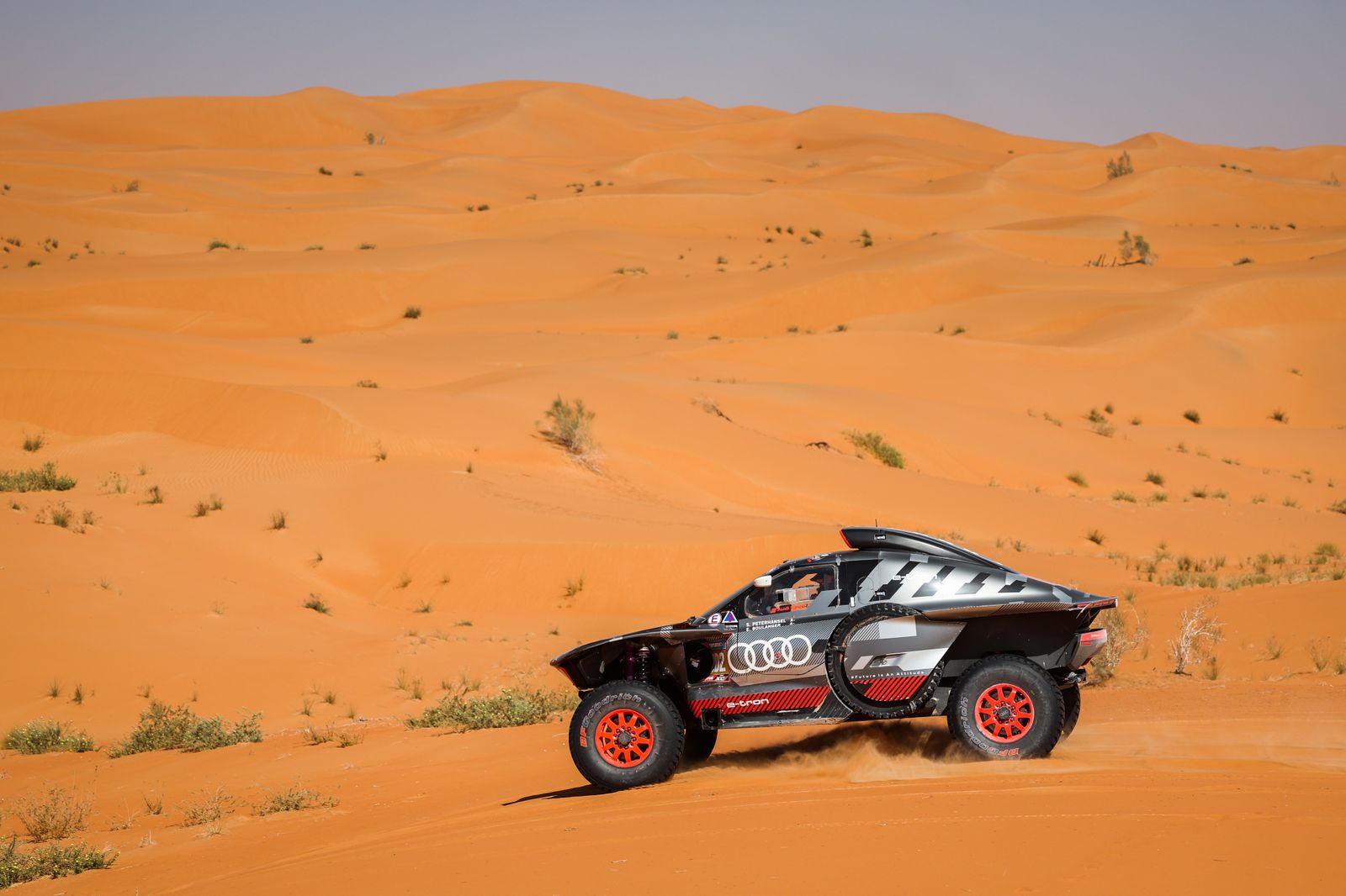 Las espectaculares imágenes del Dakar por las dunas