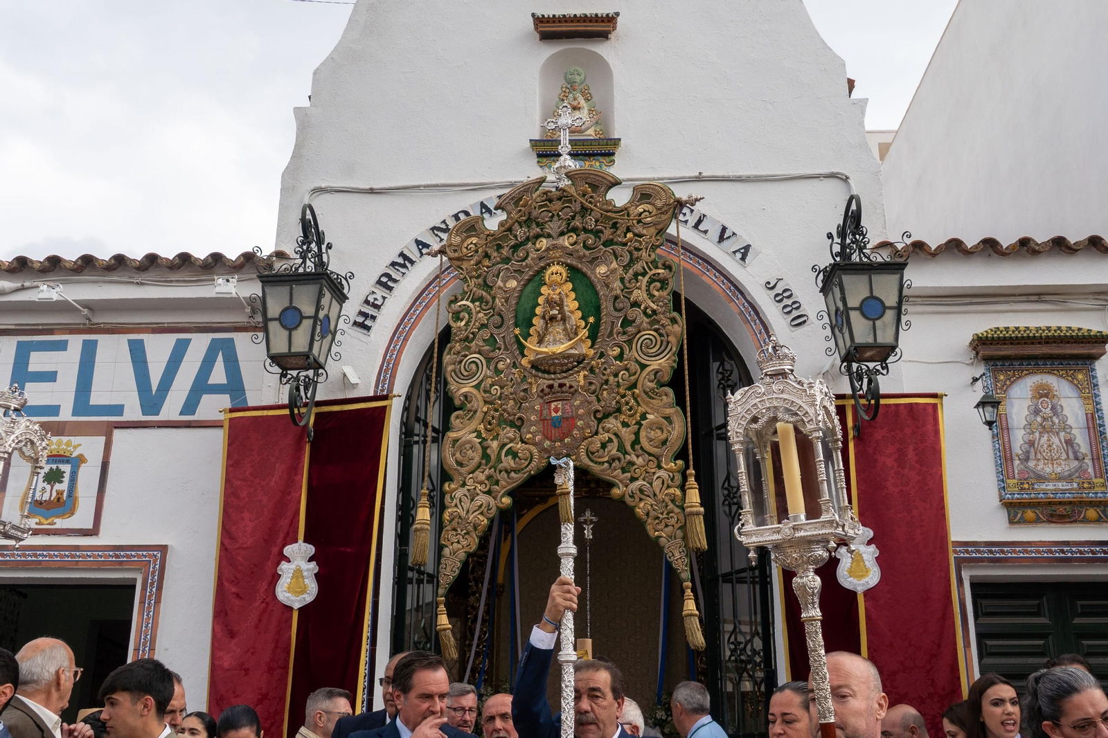 Imágenes de la peregrinación de la hermandad de Huelva al rocío en 2025