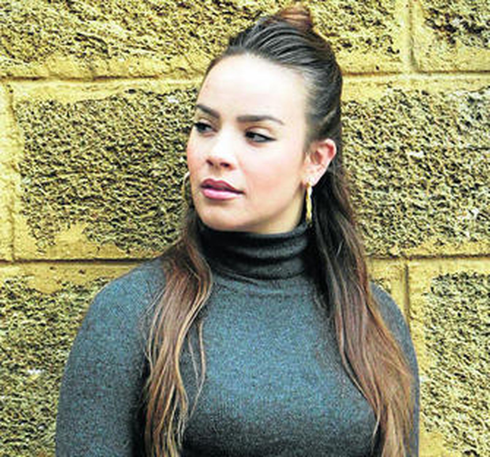 Claudia Cruz baila en la Lechera