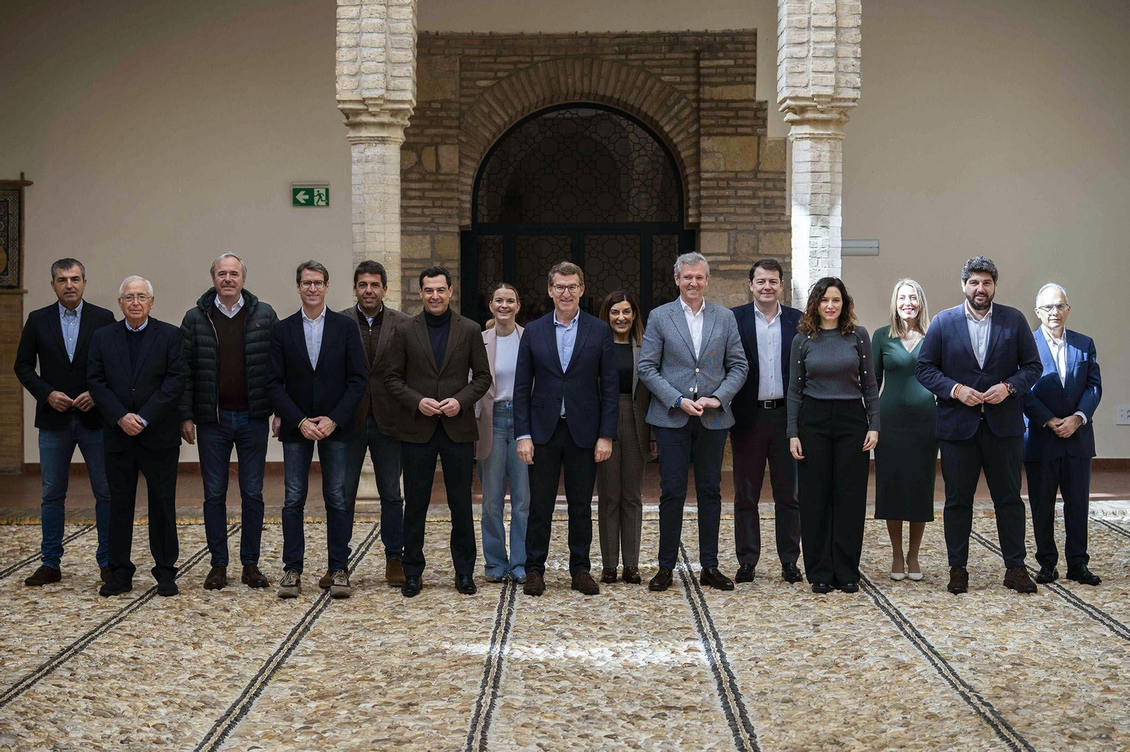 Feijóo posa en Córdoba  con los presidentes autonómicos del PP.
