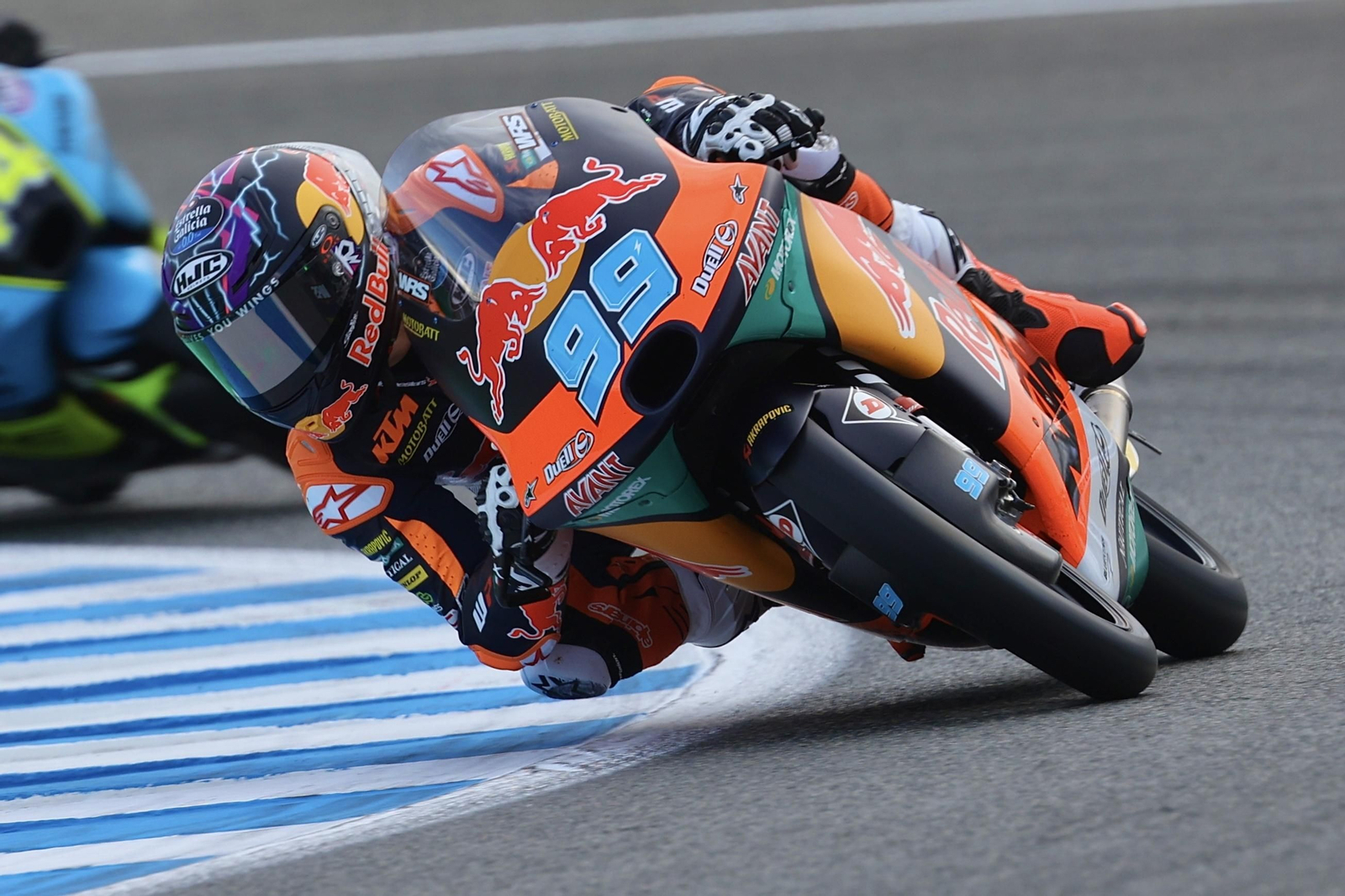 Rueda y David Muñoz se meten en la Q2 de Moto3