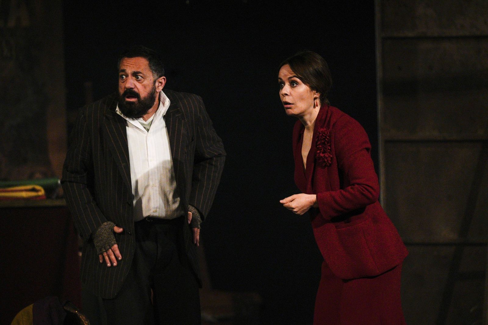 Pepón Nieto y María Adánez, en una escena de '¡Ay, Carmela!', en el Gran Teatro de Córdoba.