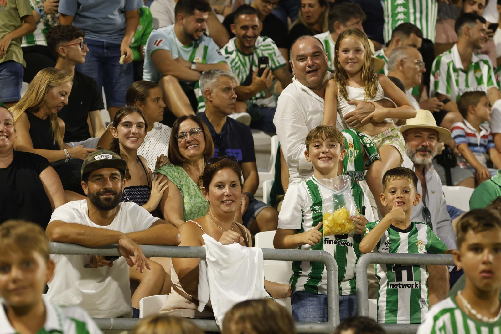 Las fotos del Betis-Como disputado en el Ciudad de La Línea (2-3)