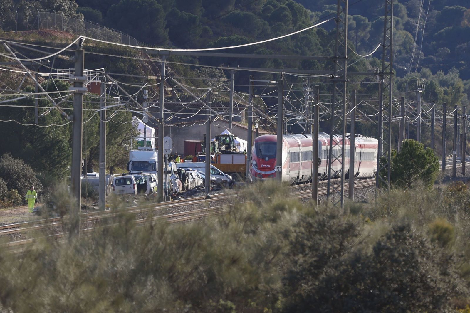 Lugar del accidente de los trenes que colisionaron el domingo cerca de Adamuz, en Córdoba.
