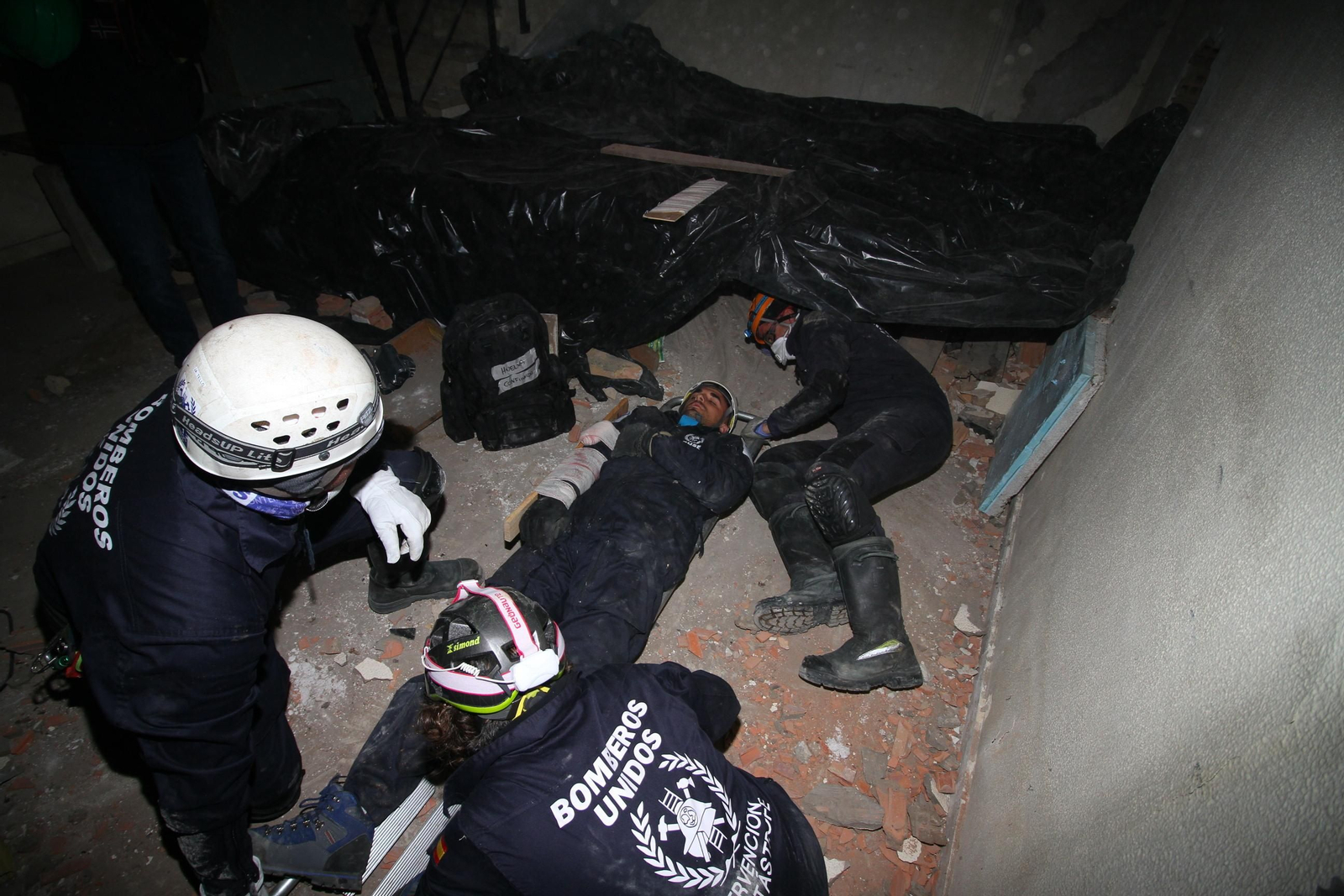 Imágenes del curso Asistencia Sanitaria en Catástrofes de Bomberos Unidos Sin Fronteras