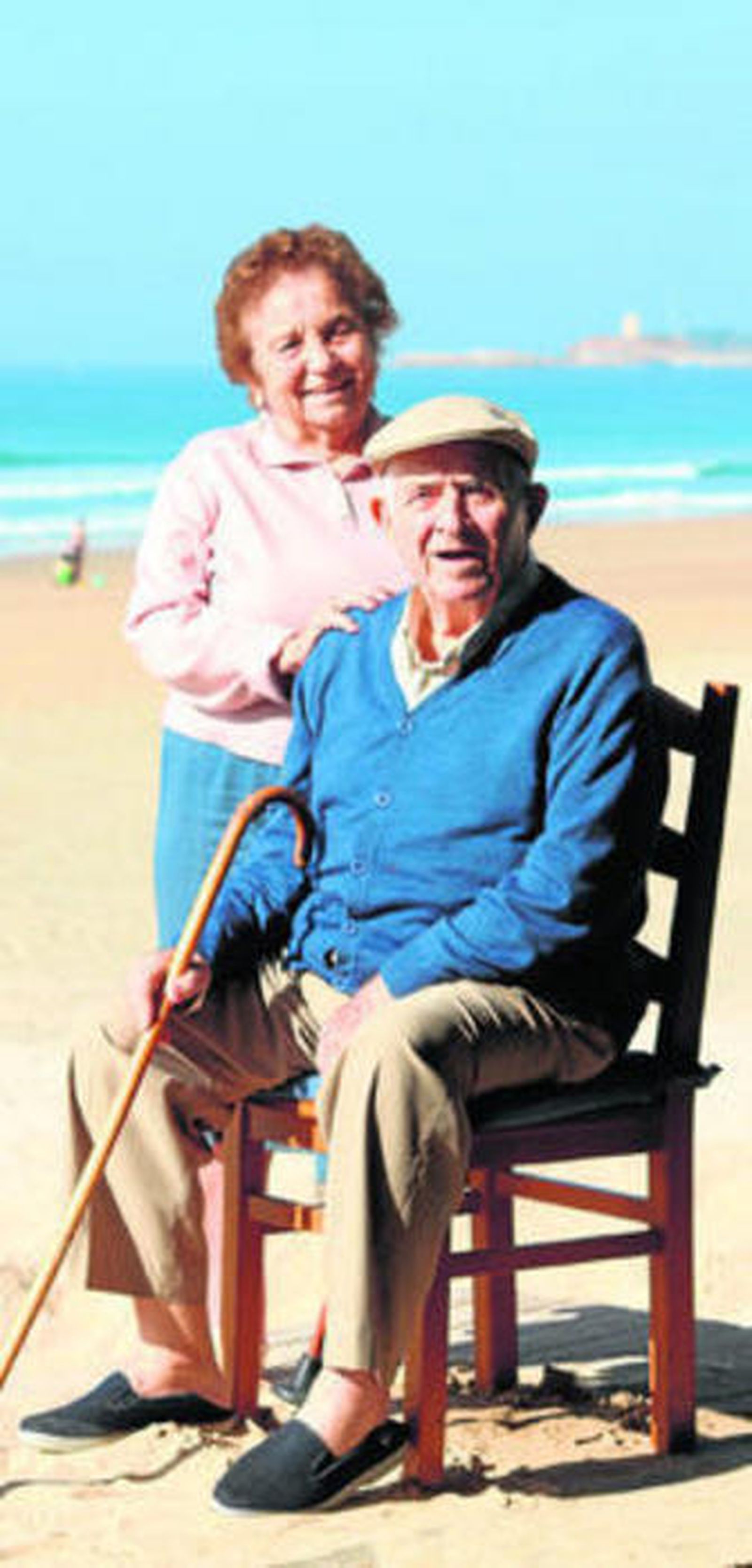 Fernanda y Pedro, hace unos días en la Fontanilla, en Conil de la Frontera.
