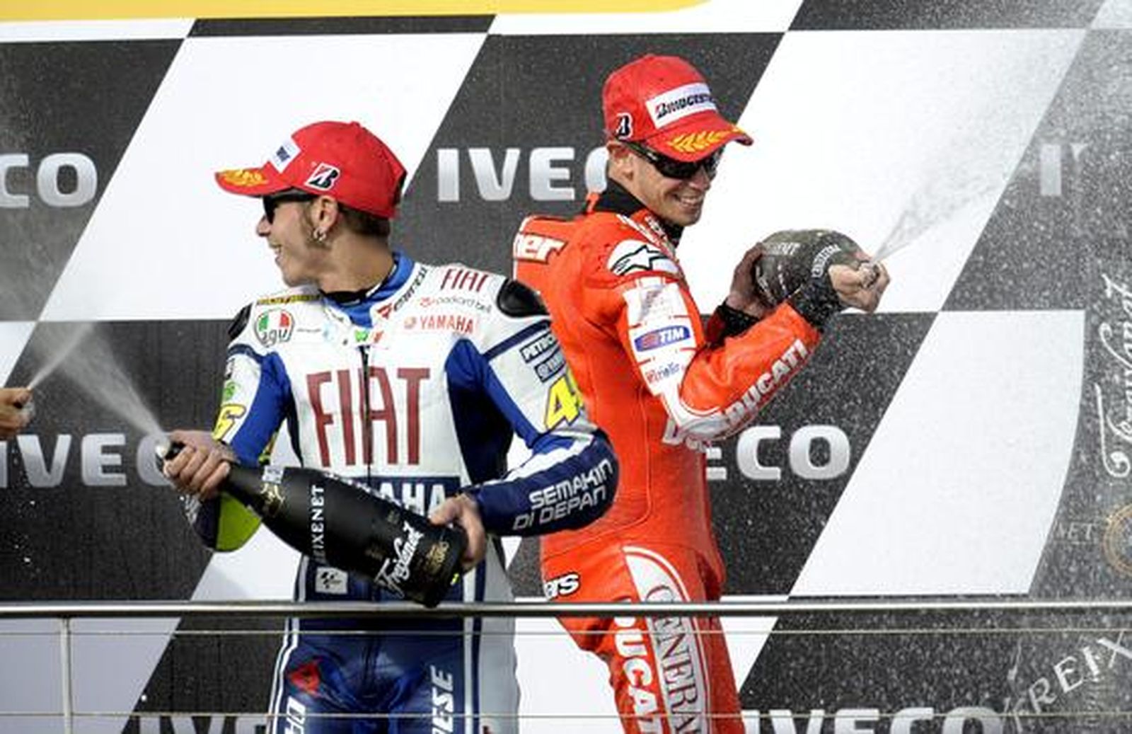 Stoner vuelve a imponer su ley en Australia y vence por delante de Lorenzo y Rossi.

Foto: EFE · AFP · Reuters