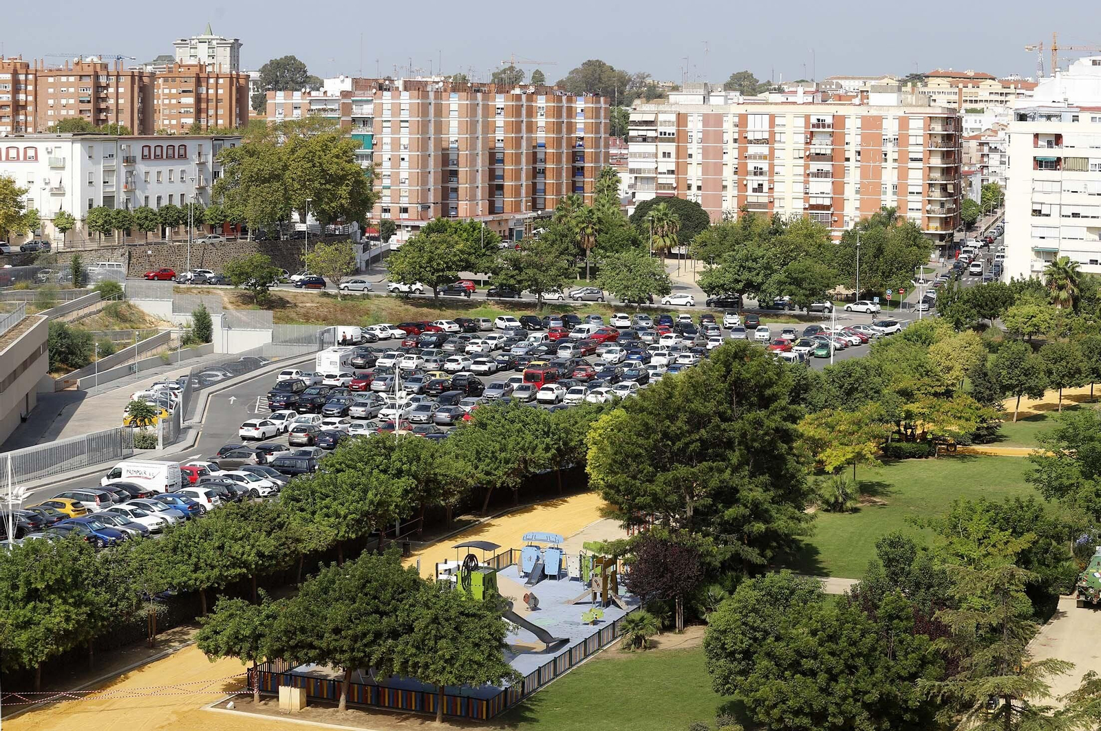 Un paseo en imágenes por la Plaza del Antiguo Estadio y sus alrededores