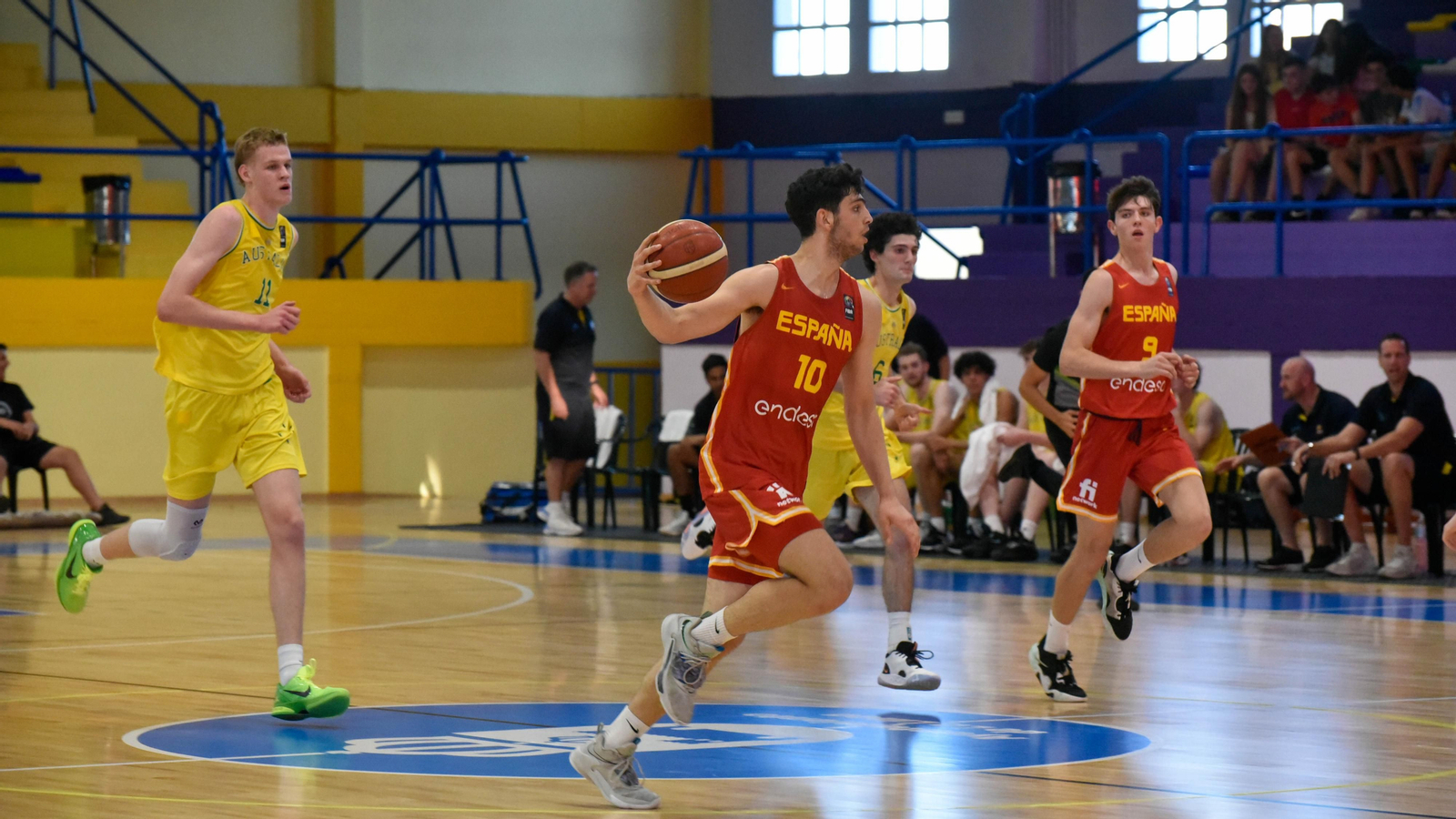 Las fotos de la reinauguración del Pabellon Municipal de La Línea