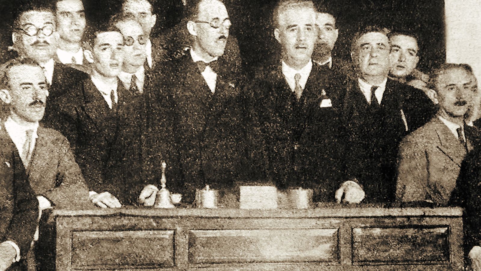 Primer ayuntamiento republicano en la ciudad de Cádiz.