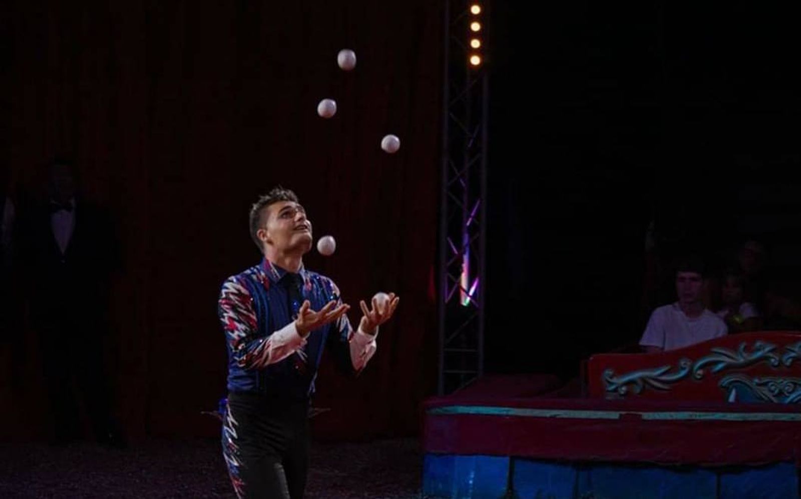 Un malabarista sevillano, Michael Ferreri