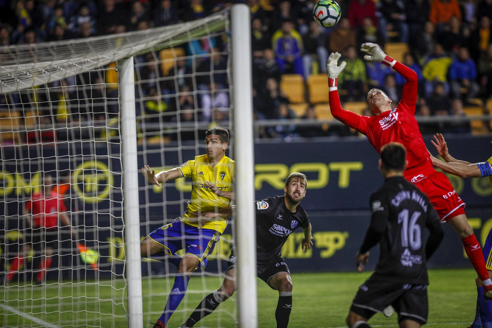 Las imágenes del Cádiz-Huesca