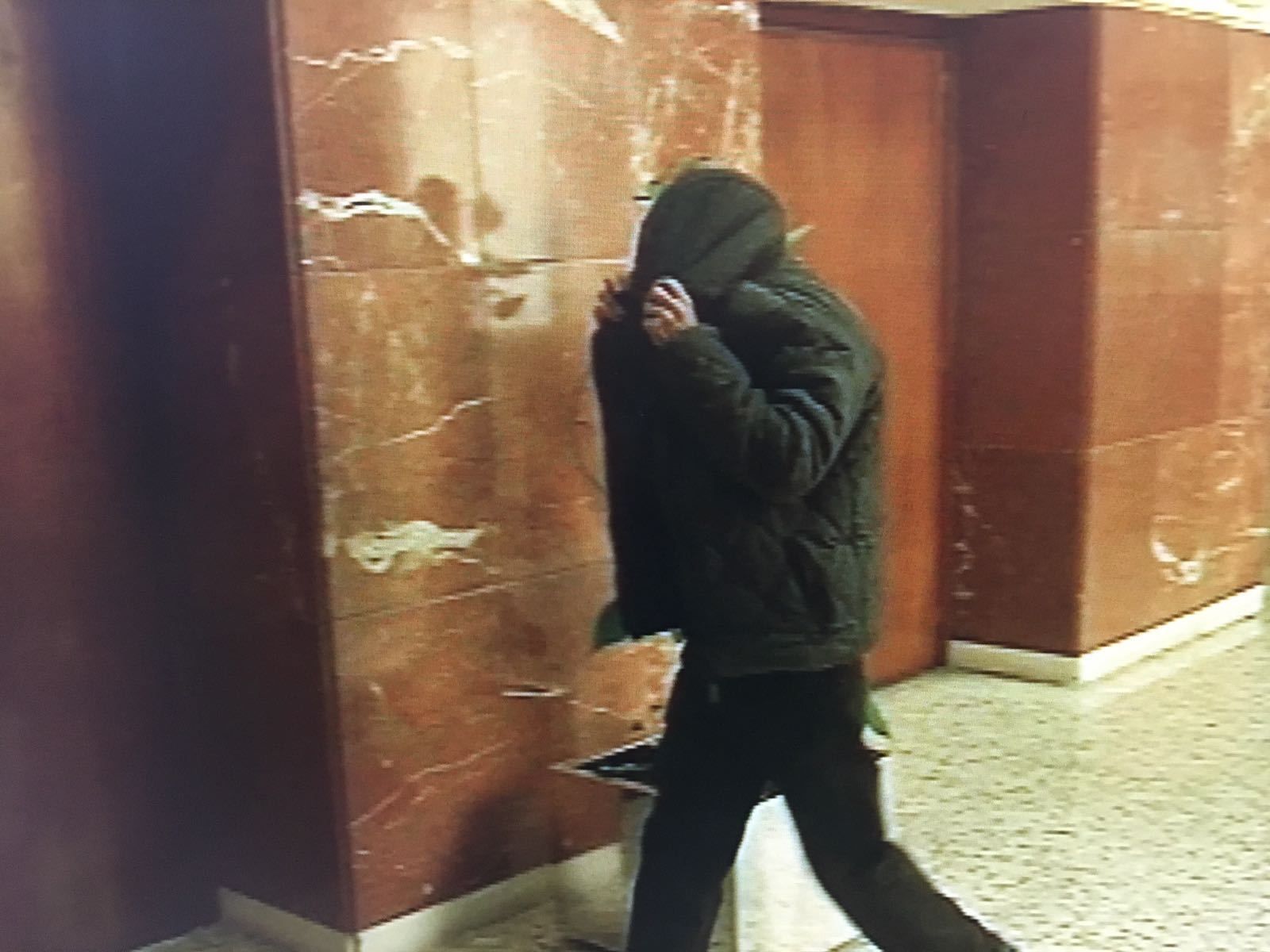 El profesor antes de entrar en la sala.