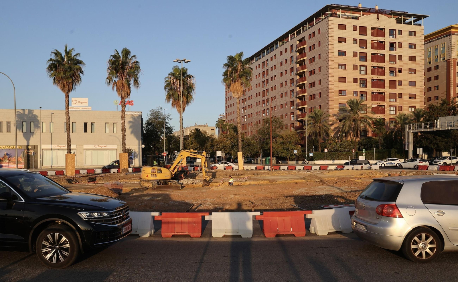 Así están las obras para eliminar la rotonda de la avenida de Jerez