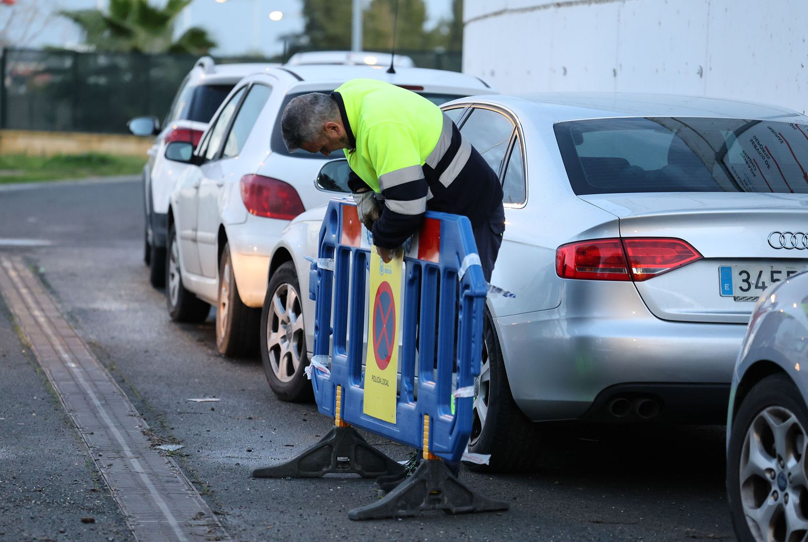 Las fotografías de los preparativos en el Carolina Marín para la Misa funeral por las víctimas de Adamuz
