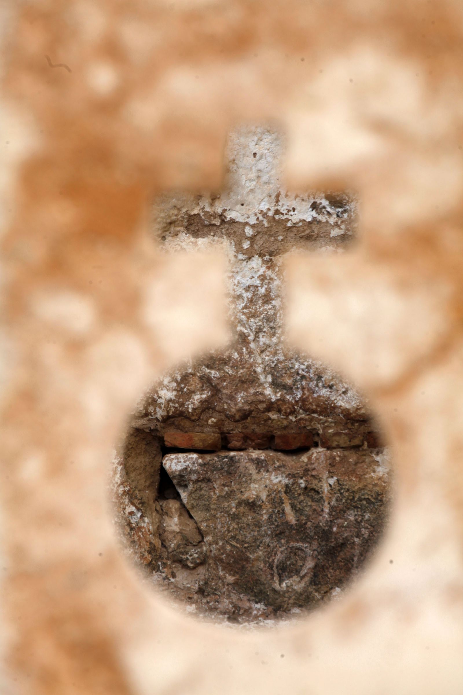 Imágenes de la restauración de la barbacana del castillo de Niebla