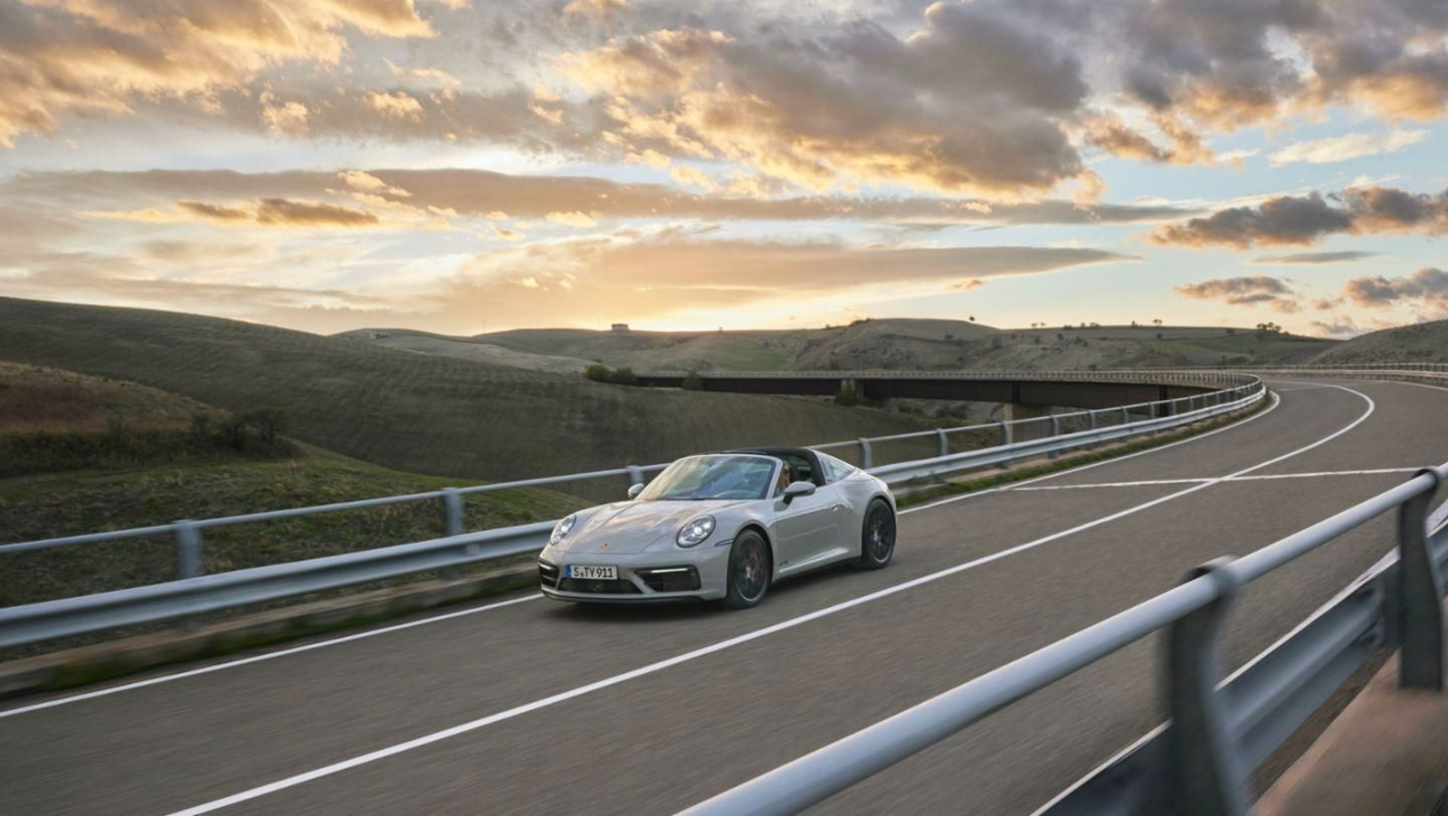 Porsche 911 Carrera GTS 2021: más caballos y más carácter