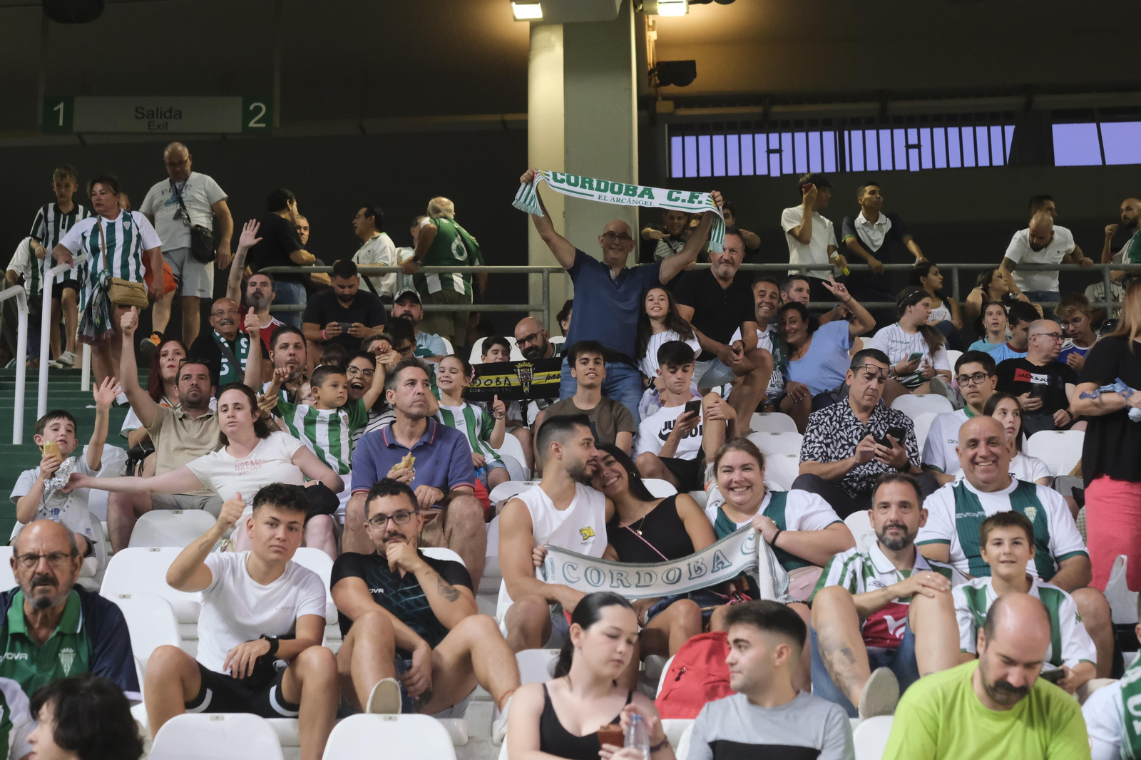 Las mejores fotos del ambiente en El Arcángel para el Córdoba CF - Ibiza