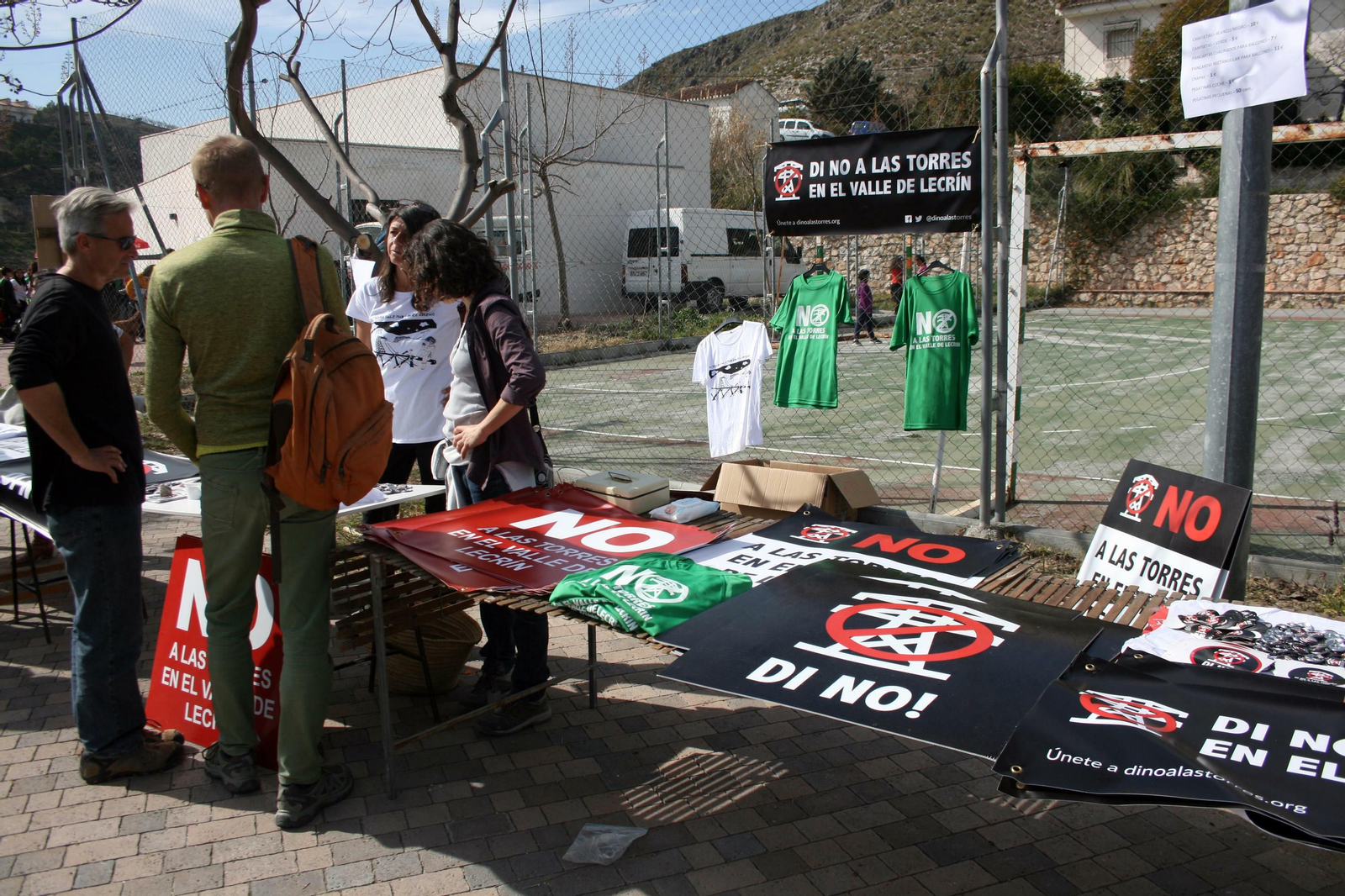 Más de mil personas protestan contra la alta tensión en Cónchar