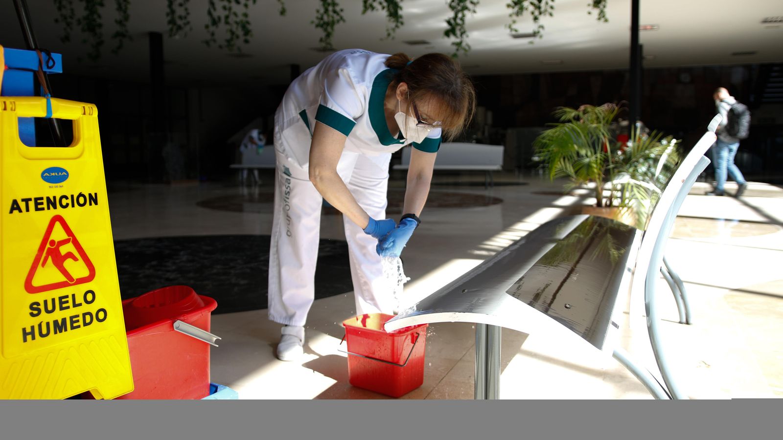 Limpieza de las zonas comunes.