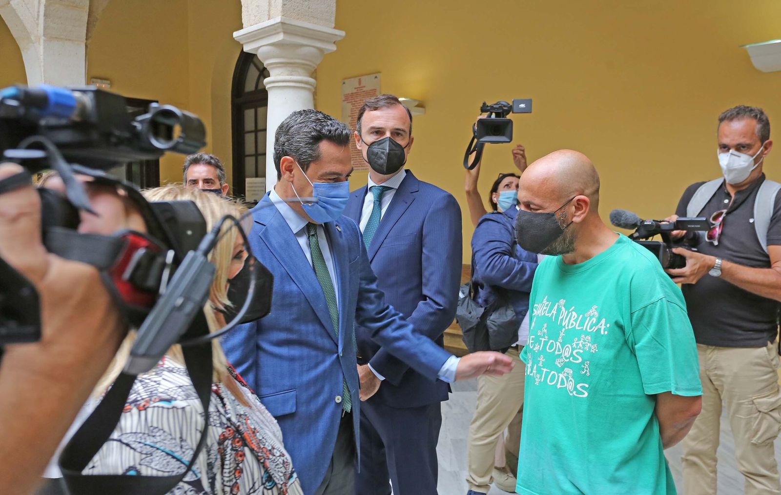 Visita institucional de Juanma Moreno Bonilla a Jerez