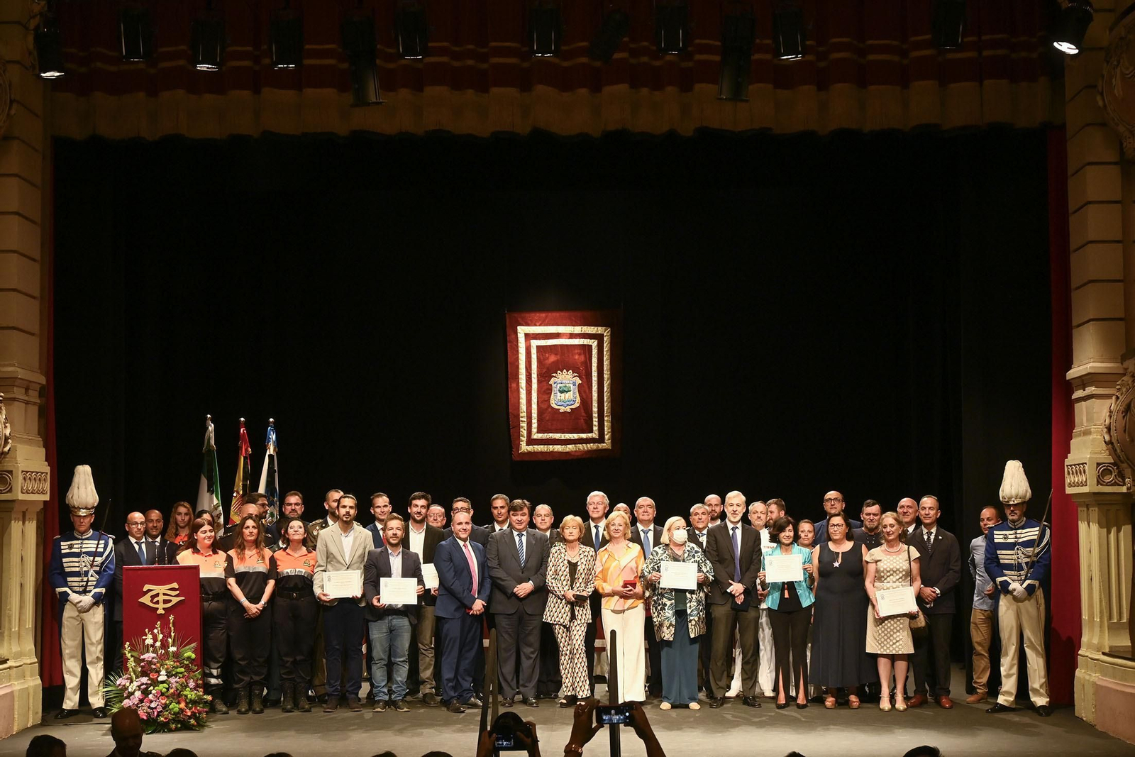 Imágenes del acto del Día de la Policía Local de Huelva