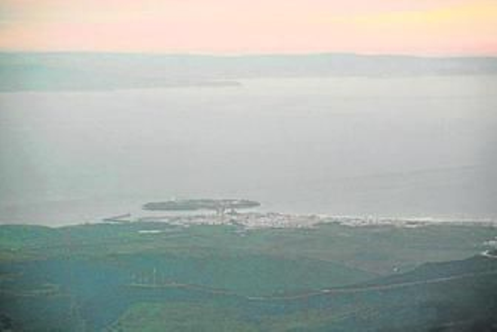Vistas de la Isla de las Palomas, desde el Tajo de las Escobas.